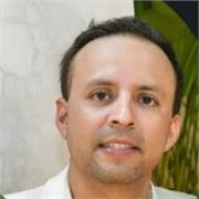 Maestro de apoyo escolar online con enfoque en niños